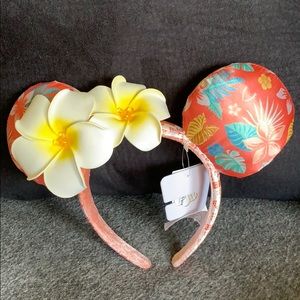NWT Disney Aulani plumeria ears